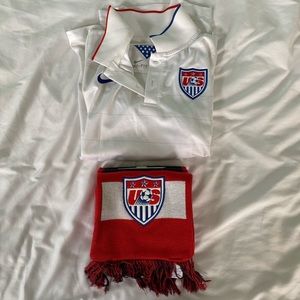 Women’s USA soccer scarf & jersey